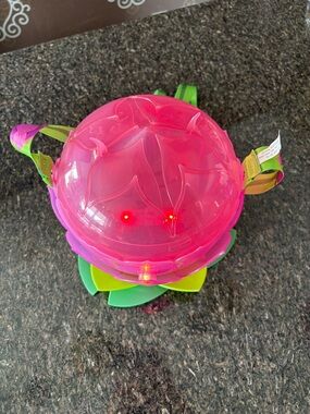 Disney animal kingdon Light-Up water lily popcorn bucket